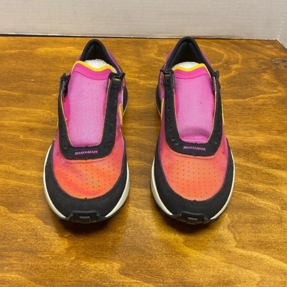 Nike size 4y boys.like new‎ no shoe strings. - Picture 5 of 9